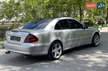 Седан Mercedes-Benz E-Class 2003 в 