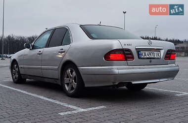Седан Mercedes-Benz E-Class 2000 в 