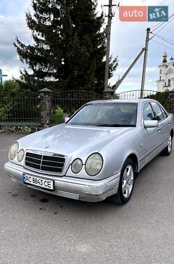 Седан Mercedes-Benz E-Class 1997 в Луцьку