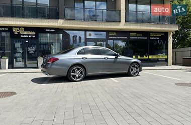 Седан Mercedes-Benz E-Class 2016 в 