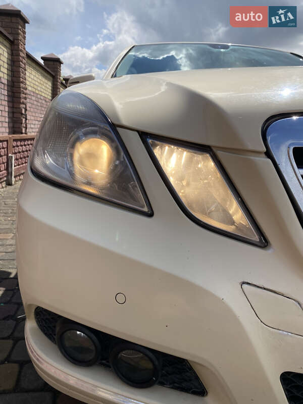 Седан Mercedes-Benz E-Class 2009 в Луцьку