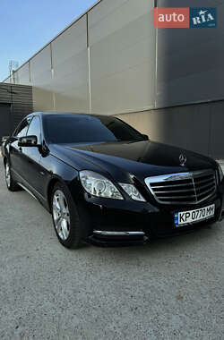 Седан Mercedes-Benz E-Class 2009 в Киеве