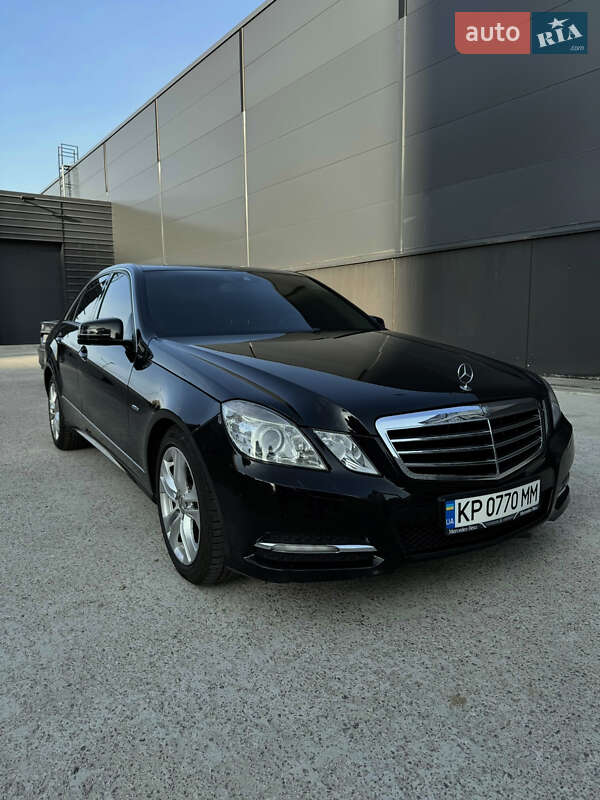 Mercedes-Benz E-Class 2009