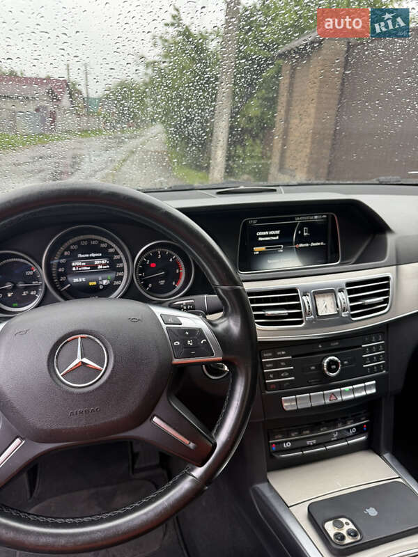 Седан Mercedes-Benz E-Class 2015 в Кагарлику