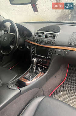 Седан Mercedes-Benz E-Class 2002 в 