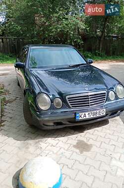 Седан Mercedes-Benz E-Class 2000 в Сумах
