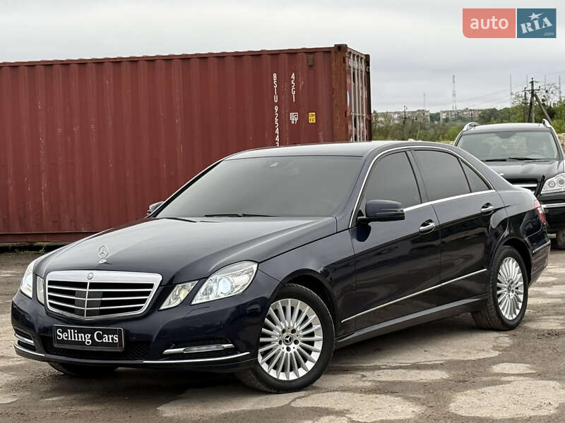 Седан Mercedes-Benz E-Class 2012 в Ровно