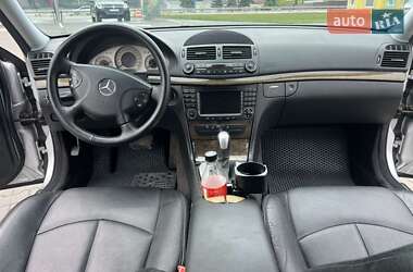 Седан Mercedes-Benz E-Class 2002 в Чернівцях