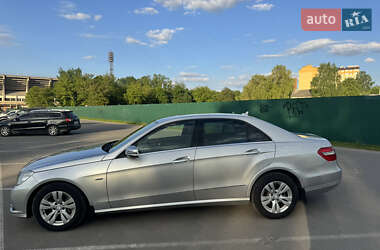 Седан Mercedes-Benz E-Class 2012 в 