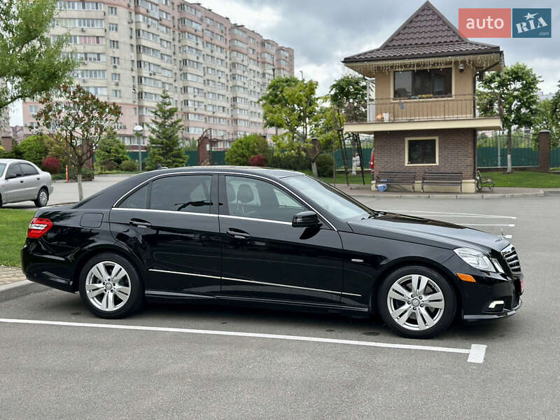 Седан Mercedes-Benz E-Class 2011 в Києві