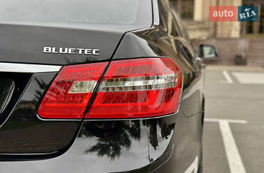 Седан Mercedes-Benz E-Class 2011 в 