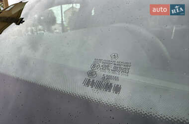Седан Mercedes-Benz E-Class 2011 в 