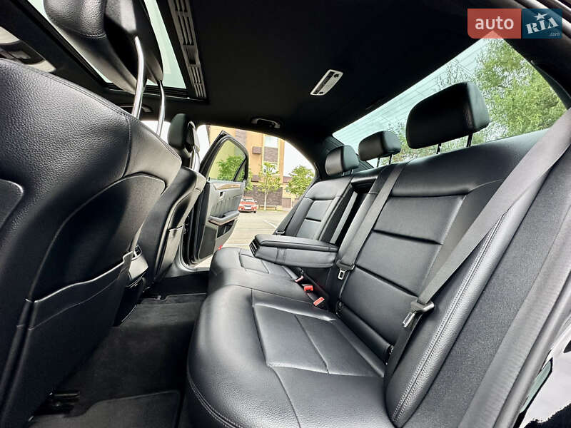 Седан Mercedes-Benz E-Class 2011 в Києві