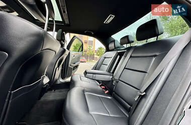 Седан Mercedes-Benz E-Class 2011 в 
