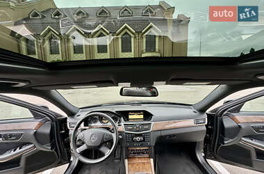 Седан Mercedes-Benz E-Class 2011 в 