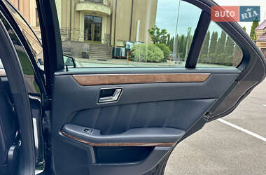 Седан Mercedes-Benz E-Class 2011 в 