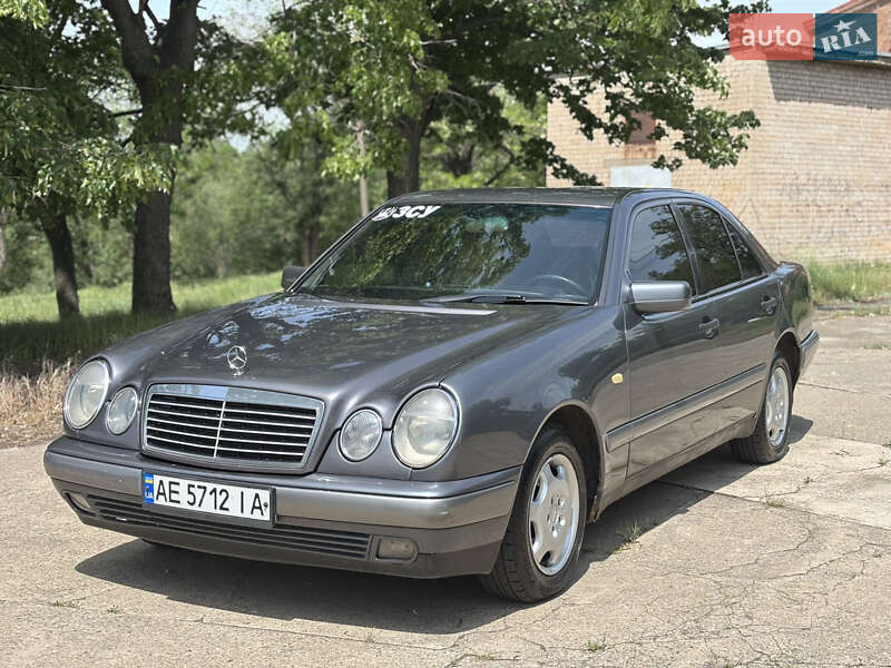 Mercedes-Benz E-Class 1998