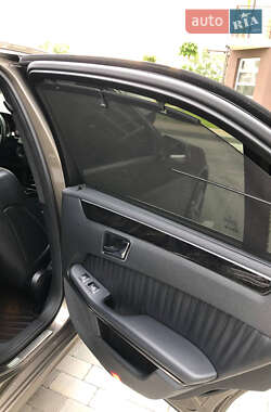 Седан Mercedes-Benz E-Class 2011 в 