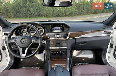 Седан Mercedes-Benz E-Class 2015 в 