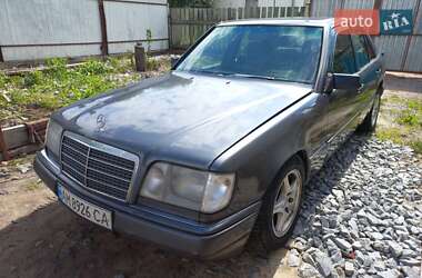 Седан Mercedes-Benz E-Class 1995 в Житомире