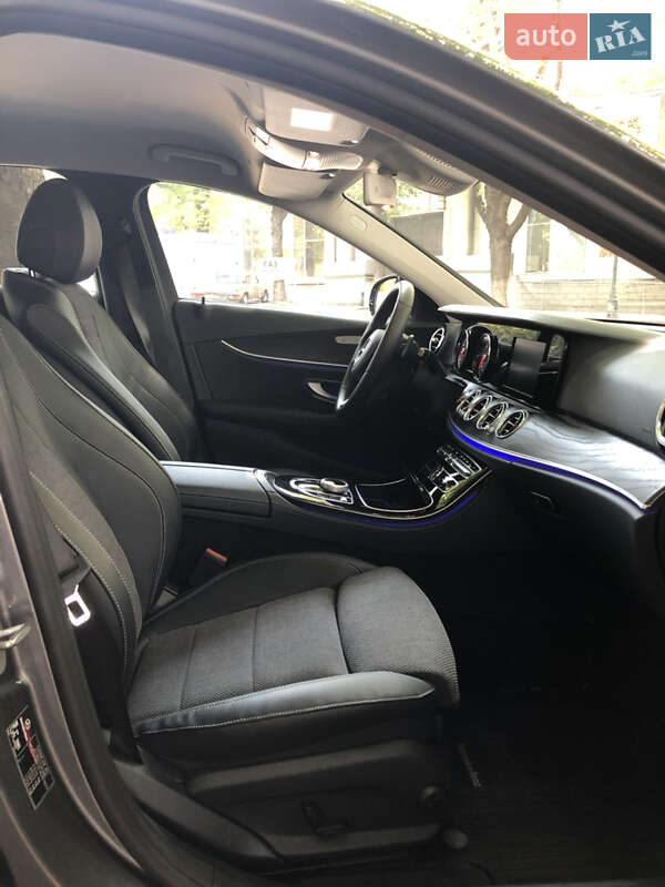 Седан Mercedes-Benz E-Class 2017 в Одессе