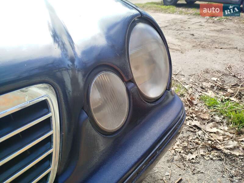 Универсал Mercedes-Benz E-Class 2000 в Киеве