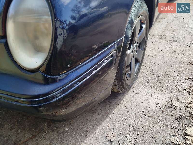 Универсал Mercedes-Benz E-Class 2000 в Киеве