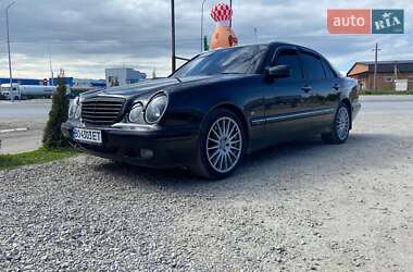 Седан Mercedes-Benz E-Class 2000 в 