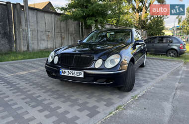 Седан Mercedes-Benz E-Class 2002 в 