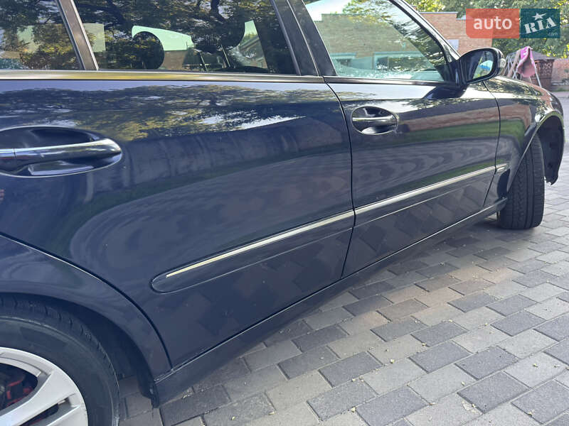Седан Mercedes-Benz E-Class 2002 в Лубнах