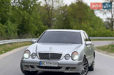 Седан Mercedes-Benz E-Class 2000 в Тернополе