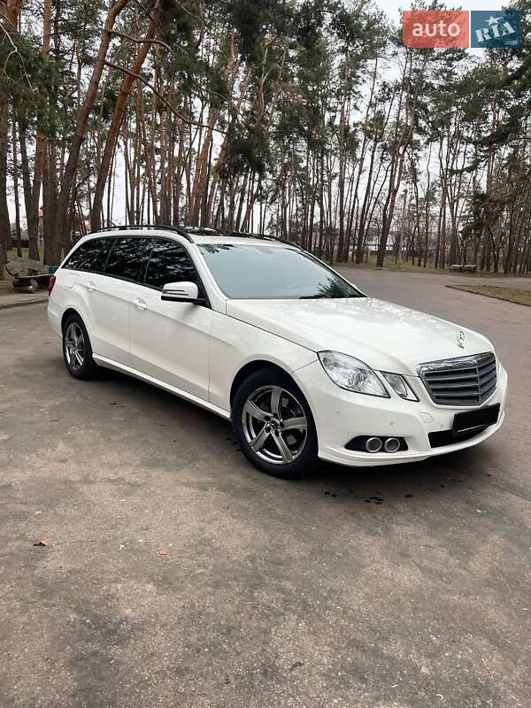 Mercedes-Benz E-Class 2010