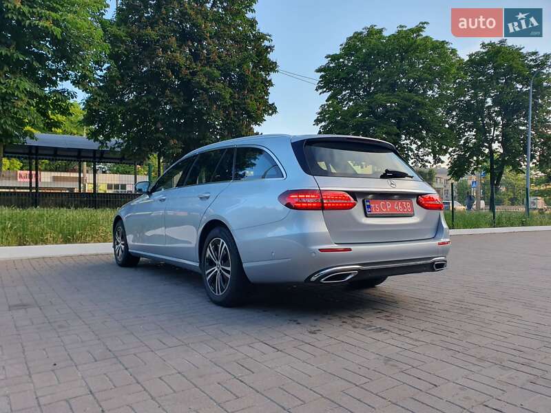 Универсал Mercedes-Benz E-Class 2021 в Киеве