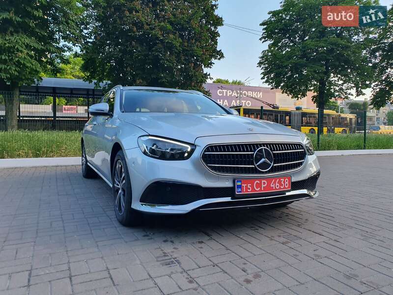 Универсал Mercedes-Benz E-Class 2021 в Киеве