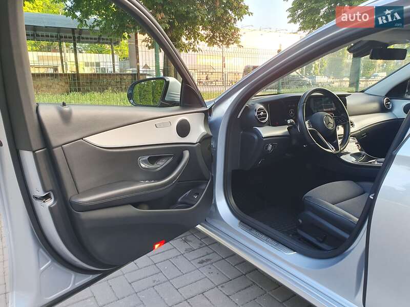 Универсал Mercedes-Benz E-Class 2021 в Киеве