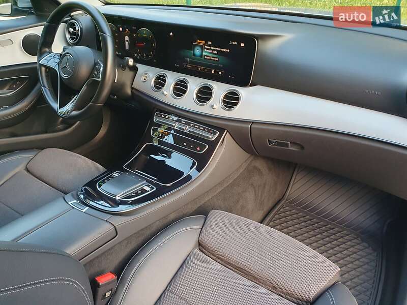 Универсал Mercedes-Benz E-Class 2021 в Киеве