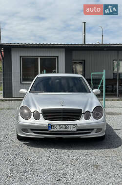 Седан Mercedes-Benz E-Class 2003 в 