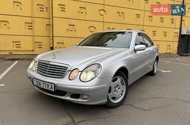 Седан Mercedes-Benz E-Class 2003 в Киеве