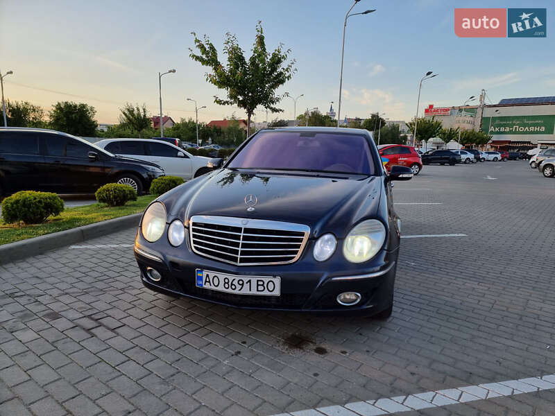 Седан Mercedes-Benz E-Class 2007 в Ужгороде