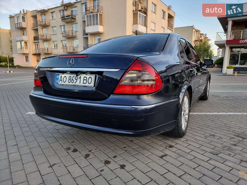 Седан Mercedes-Benz E-Class 2007 в Ужгороде