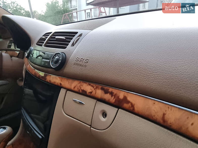 Седан Mercedes-Benz E-Class 2007 в Ужгороде