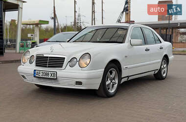 Седан Mercedes-Benz E-Class 1999 в Кривом Роге