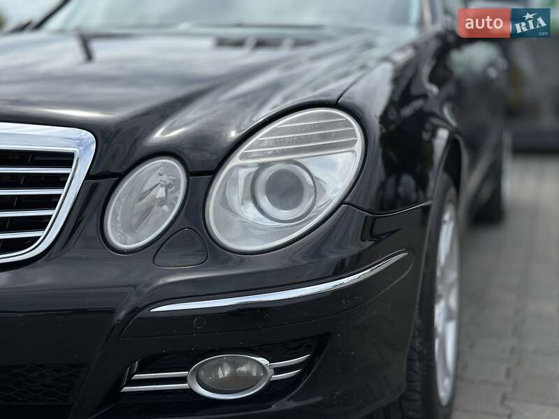 Седан Mercedes-Benz E-Class 2006 в Чернівцях