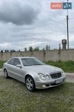Седан Mercedes-Benz E-Class 2003 в Рівному