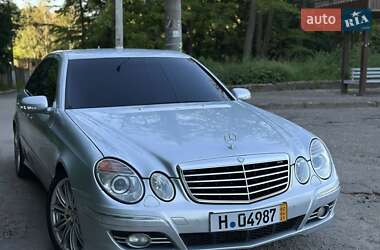 Седан Mercedes-Benz E-Class 2008 в Черновцах