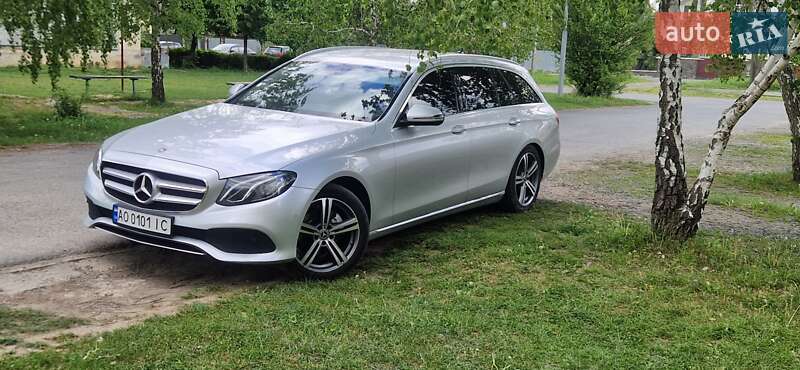 Универсал Mercedes-Benz E-Class 2017 в 