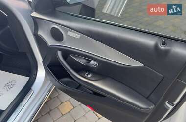 Универсал Mercedes-Benz E-Class 2017 в 