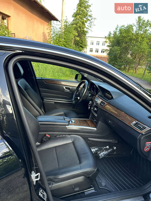 Седан Mercedes-Benz E-Class 2014 в Ивано-Франковске