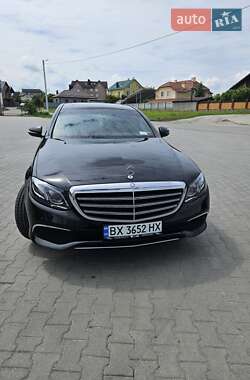 Седан Mercedes-Benz E-Class 2017 в 
