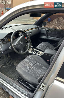 Седан Mercedes-Benz E-Class 1997 в 